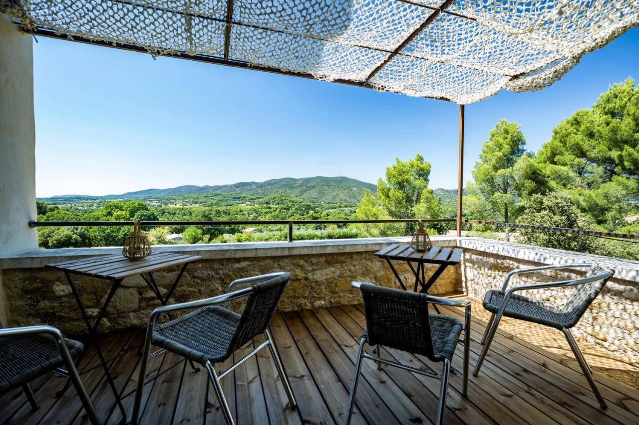 Chateau Les Gardis Lourmarin Exterior photo